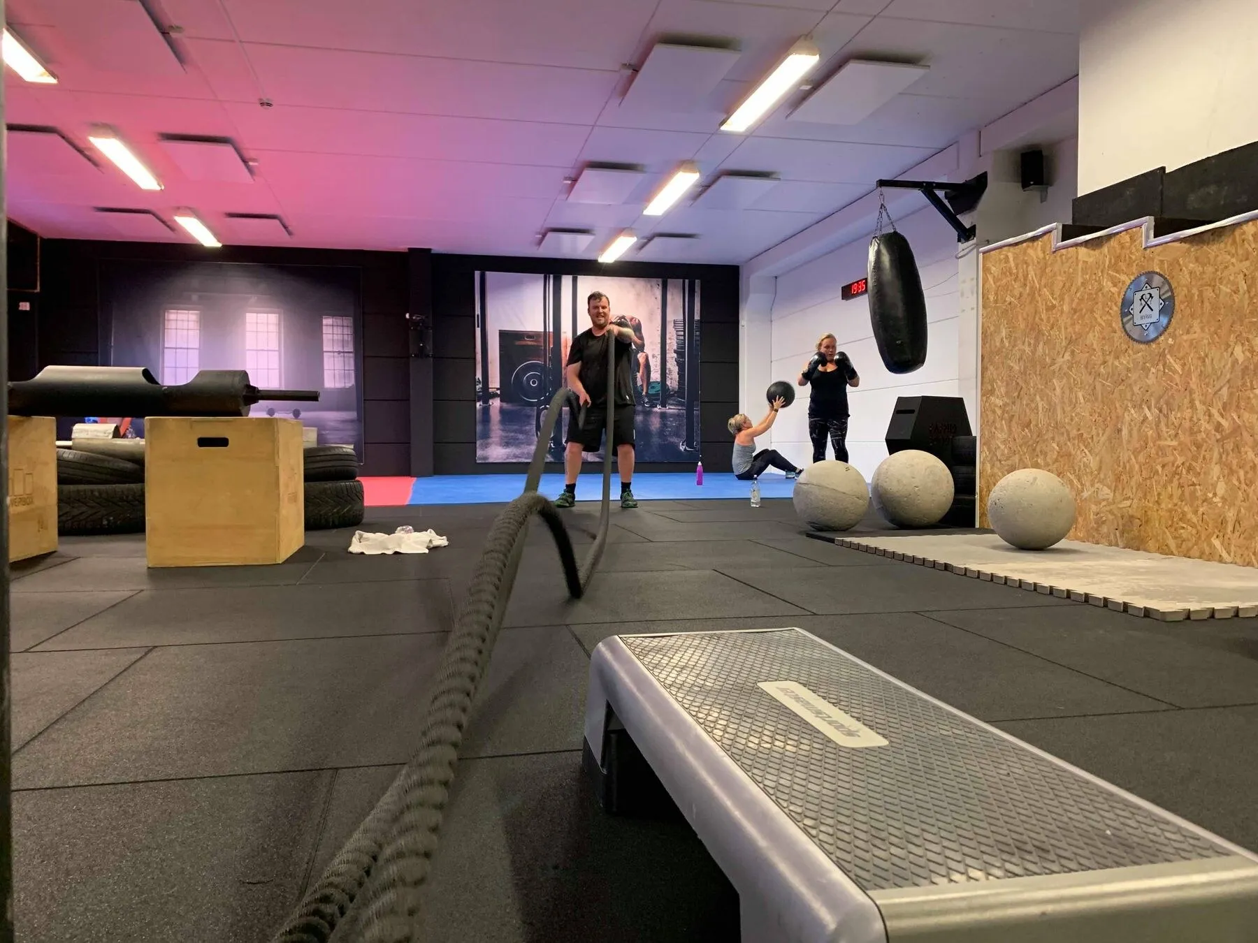 Treningssalen hos Orange Studio på Fagerstrand